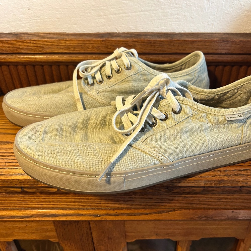 Sanuk Men's gray tie sneaker size 11